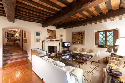 Luxury Villa Photo #20