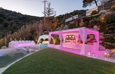 Luxury Villa Photo #18