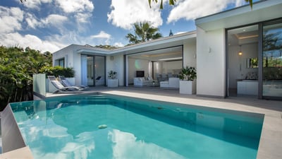 Luxury Villa Photo #7