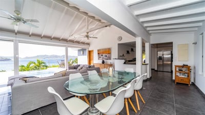 Luxury Villa Photo #25