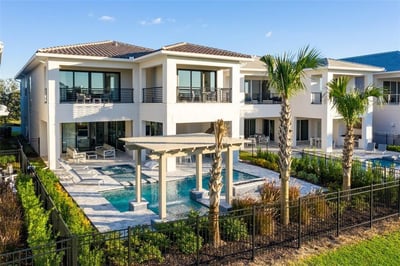 Luxury Villa Photo #4