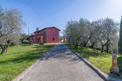 Luxury Villa Photo #4