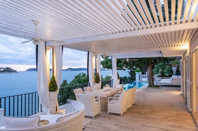 Luxury Villa Photo #2