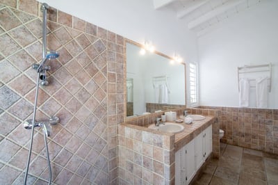 Luxury Villa Photo #37