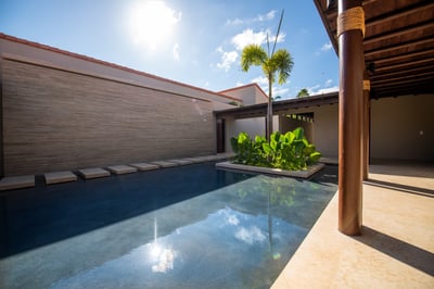Luxury Villa Photo #8
