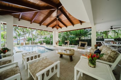 Luxury Villa Photo #4