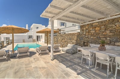 Luxury Villa Photo #8