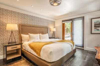 Luxury Villa Photo #18