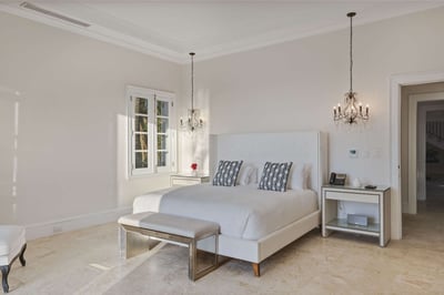 Luxury Villa Photo #48