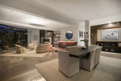 Luxury Villa Photo #33