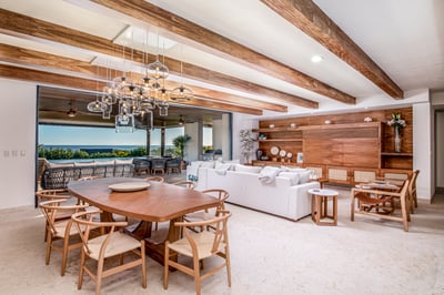 Luxury Villa Photo #11