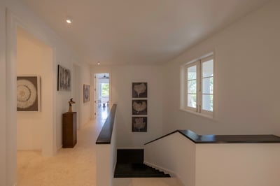Luxury Villa Photo #34