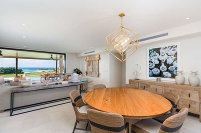Luxury Villa Photo #13