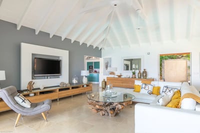 Luxury Villa Photo #22