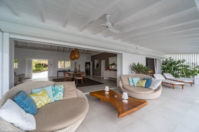 Outdoor Lounge