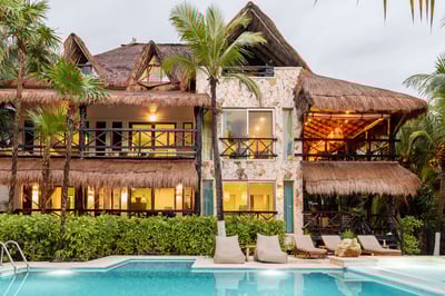 Soliman Bay,Sombras del Viento