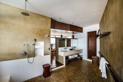 Luxury Villa Photo #19