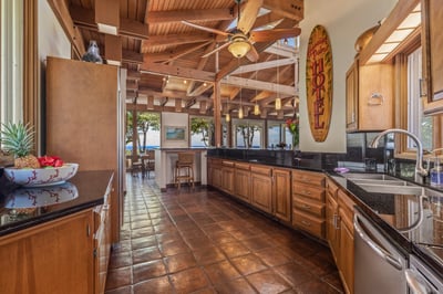 Luxury Villa Photo #13