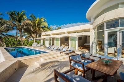 Luxury Villa Photo #2
