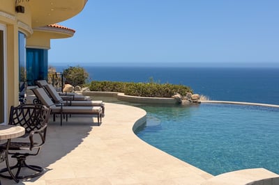 Luxury Villa Photo #6