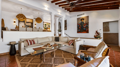 Luxury Villa Photo #31