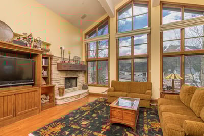 Colonnade Residence 14