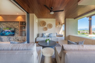 Luxury Villa Photo #7