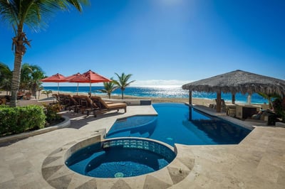 Luxury Villa Photo #2