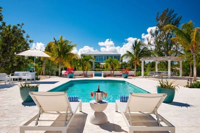 Luxury Villa Photo #3