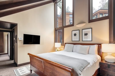 Luxury Villa Photo #26