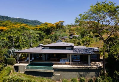 Luxury Villa Photo #2