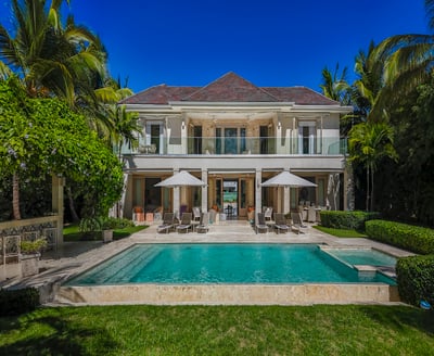 Luxury Villa Photo #3