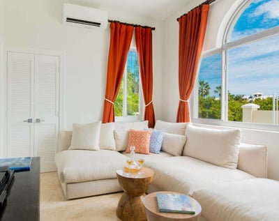 Luxury Villa Photo #17