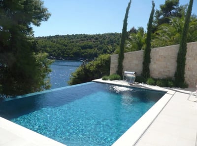 Luxury Villa Photo #9