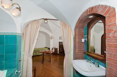Luxury Villa Photo #28
