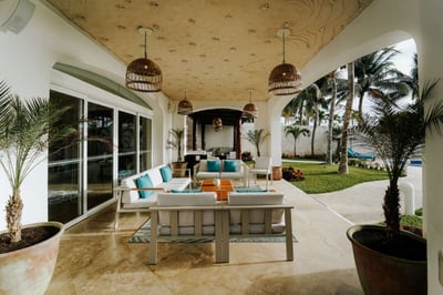 Luxury Villa Photo #13