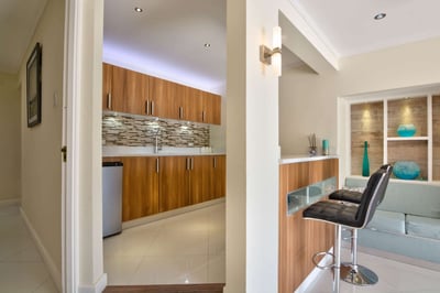 Luxury Villa Photo #16
