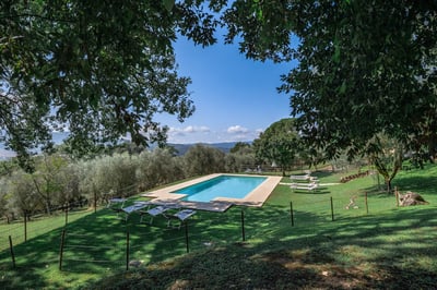 Luxury Villa Photo #5