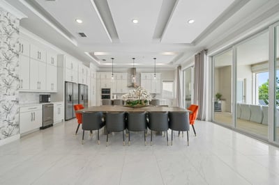 Luxury Villa Photo #22