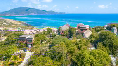 Luxury Villa Photo #39