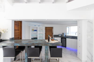 Luxury Villa Photo #34