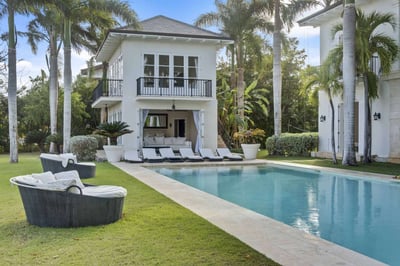 Luxury Villa Photo #8