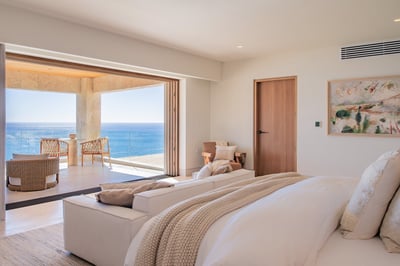 Luxury Villa Photo #31