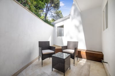 Luxury Villa Photo #38