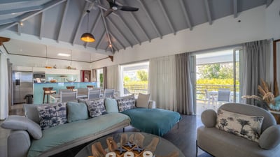 Luxury Villa Photo #26