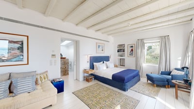 Luxury Villa Photo #55