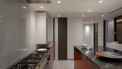 Dining Area & Kitchen