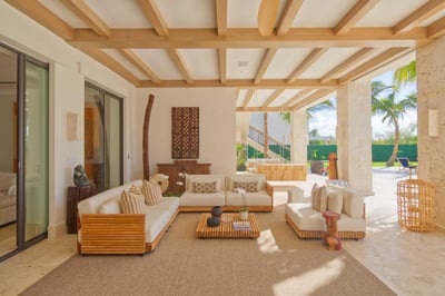 Luxury Villa Photo #17