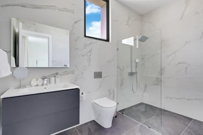 Luxury Villa Photo #48