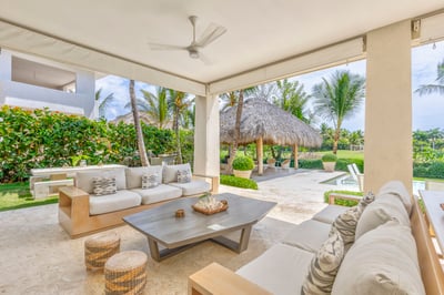 Luxury Villa Photo #17